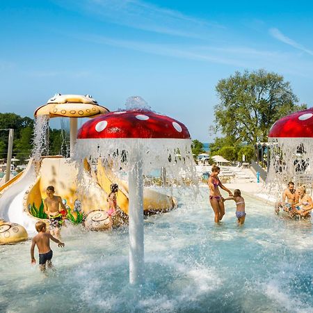 Aminess Planet Camping Maravea Resort - Pitches Novigrad Istria Exteriör bild