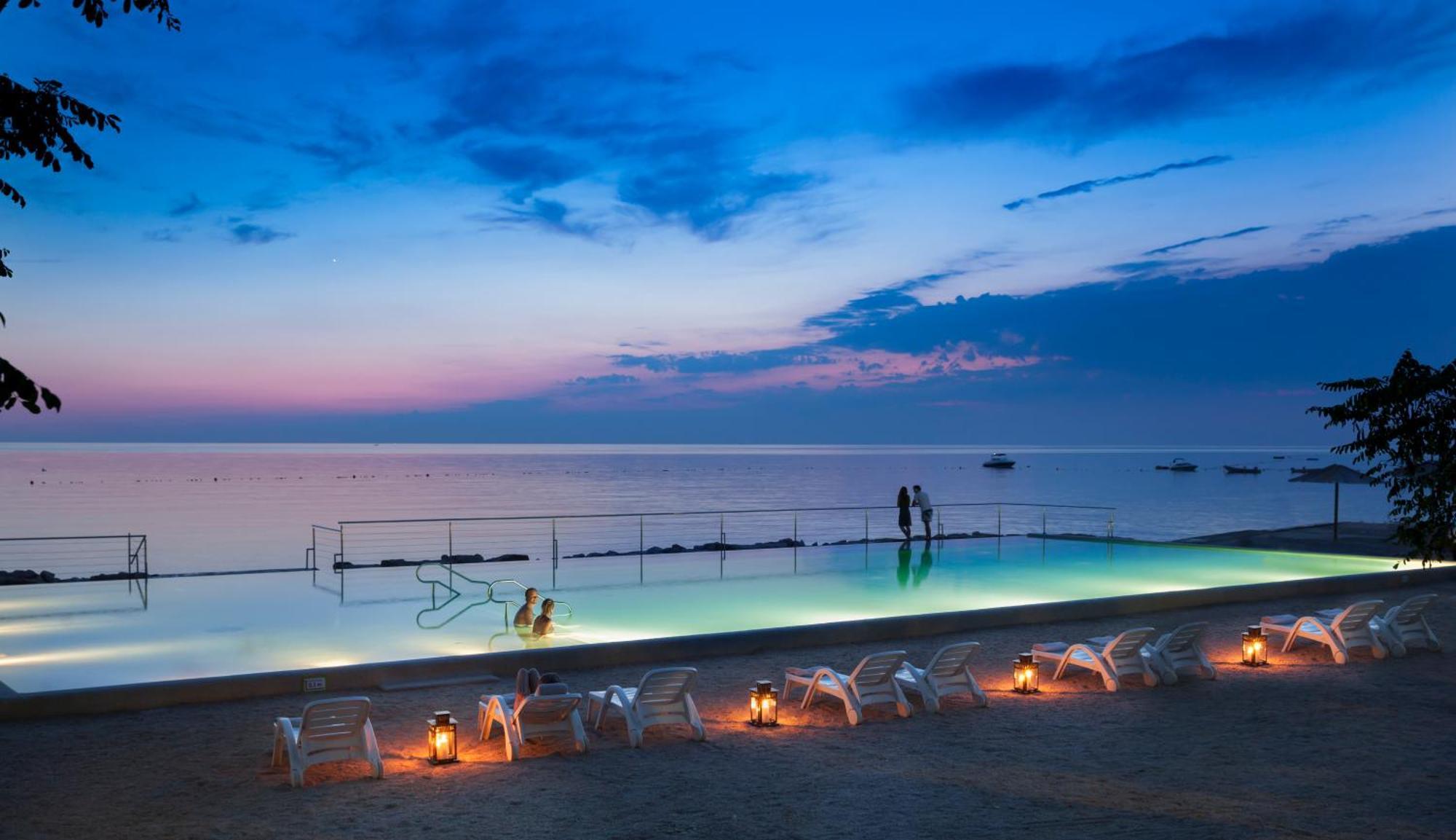 Aminess Planet Camping Maravea Resort - Pitches Novigrad Istria Exteriör bild